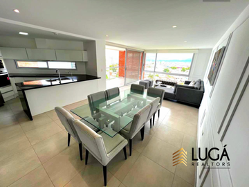 Departamento primera línea al mar 3 dormitorios amoblado en renta, sector playa murciélago, cerca al Mall del Pacífico, Manta, Ecuador