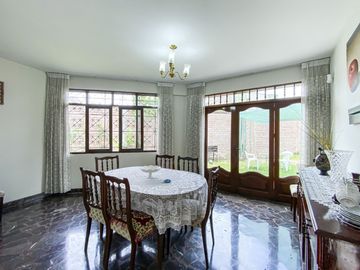 Oportunidad!!!! Se Vende Hermosa Casa En Esquina - La Molina