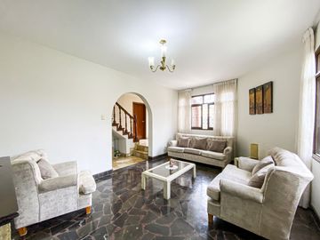 Oportunidad!!!! Se Vende Hermosa Casa En Esquina - La Molina