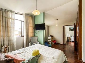 Oportunidad!!!! Se Vende Hermosa Casa En Esquina - La Molina