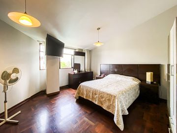 Oportunidad!!!! Se Vende Hermosa Casa En Esquina - La Molina