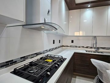 EN VENTA CASA DE LUJO CERCA DE COL. REFORMA , OAXACA.