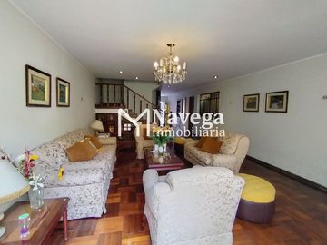 VENTA DE CASA EN LA PERLA - ESPALDA DE LA ISLA DEL PARAISO