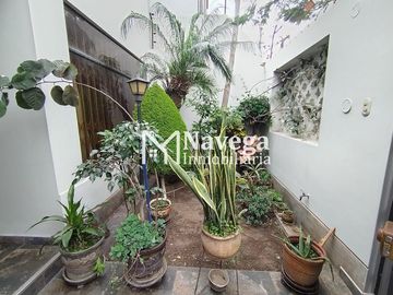 VENTA DE CASA EN LA PERLA - ESPALDA DE LA ISLA DEL PARAISO
