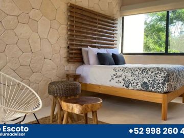 Exclusiva Villa de Lujo en La Veleta una Inversión con Alto Retorno