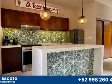 Exclusiva Villa de Lujo en La Veleta una Inversión con Alto Retorno