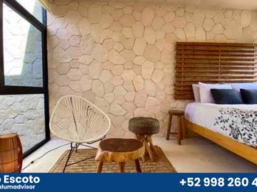 Exclusiva Villa de Lujo en La Veleta una Inversión con Alto Retorno