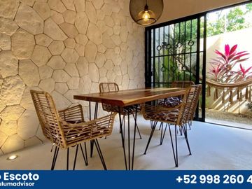 Exclusiva Villa de Lujo en La Veleta una Inversión con Alto Retorno