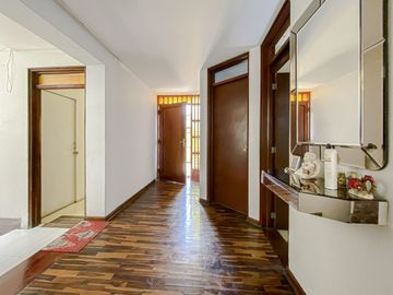 Ocasión!!!! Venta De Amplia Casa En Santa Patricia - La Molina