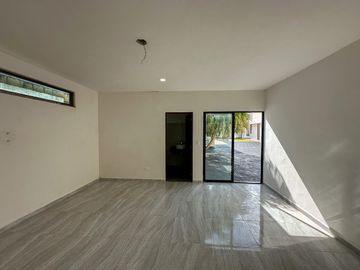 casa en venta de una planta con 4 habitaciones en zona norte, cholul