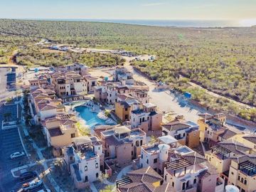 Condo en venta de 1 recamara, 1.5 baños dentro del exclusivo desarrollo 