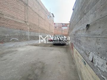 VENTA DE TERRENO EN CHUCUITO - A UNA CUADRA DEL PARQUE SANTA ROSA