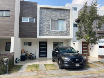 CASA EN VENTA EN FRACCIONAMIENTO LA ANTIGUA CEMENTERA, PUEBLA