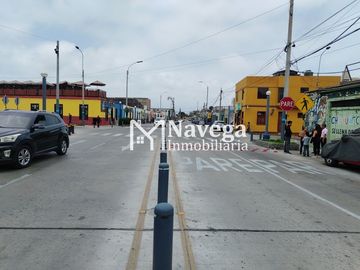 VENTA DE CASA EN CHUCUITO - FRENTE A PLAZA SANTA ROSA