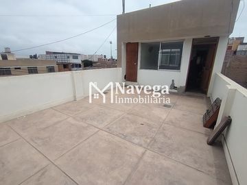 VENTA DE CASA EN CHUCUITO - FRENTE A PLAZA SANTA ROSA