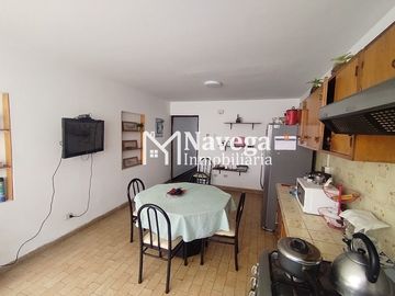 VENTA DE CASA EN CHUCUITO - FRENTE A PLAZA SANTA ROSA
