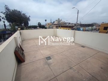 VENTA DE CASA EN CHUCUITO - FRENTE A PLAZA SANTA ROSA