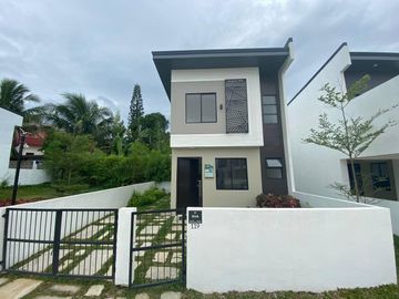 CARMONA ESTATES HOUSE & LOT FOR SALE