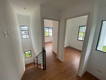 CARMONA ESTATES HOUSE & LOT FOR SALE