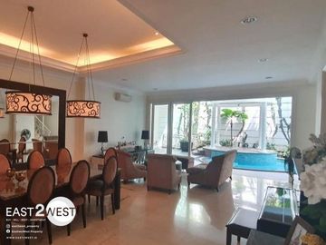 Dijual Rumah Model Klasik Kebon Kacang Tanah Abang Jakarta Pusat Bagus Cantik Siap Huni Lokasi Strategis Bebas Banjir