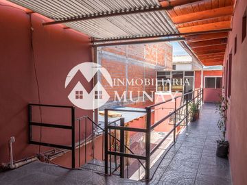 Venta casa tipo hostel, macrocentro Salta