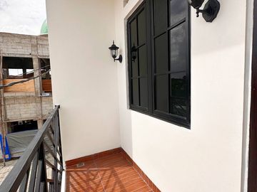 RUMAH 2 LANTAI MURAH KRAMATJATI JAKARTA TIMUR AKSES MOBIL 495 JUTA