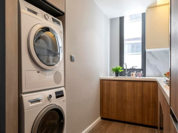 [For Sale & For Rent] Muniq Sukhumvit 23, Pet-Friendly