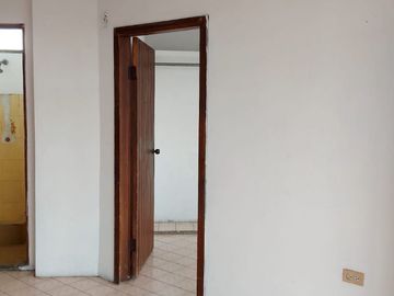 CASA EN QUEVEDO