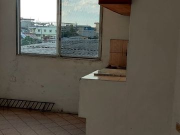 CASA EN QUEVEDO