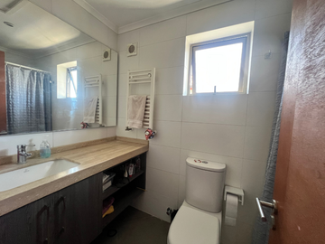 Casa en Venta de 168m2 en Condominio Hacienda La Esmeralda, Talca