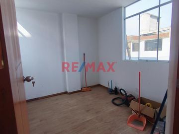 ¡Tu Nuevo Hogar En Los Olivos Te Espera! Alquílalo Ya!!!!