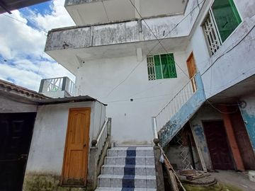 SE VENDE CASA RENTERA DE OPORTUNIDAD 3 PLANTAS, LA CONCORDIA - SANTO DOMINGO - ECUADOR