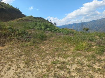 TE VENDO HERMOSO Y AMPLIO TERRENO EN BARBOSA ANTIOQUIA.