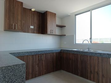 En venta casa urbanizacion Amalfi Via Salitre Daule Guayaquil