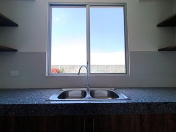 En venta casa urbanizacion Amalfi Via Salitre Daule Guayaquil