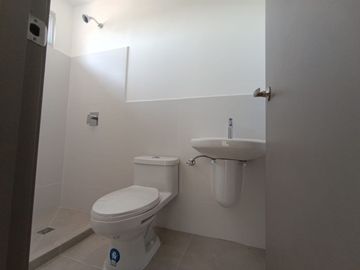 En venta casa urbanizacion Amalfi Via Salitre Daule Guayaquil