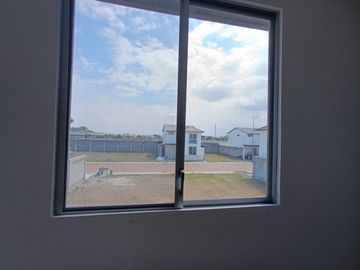 En venta casa urbanizacion Amalfi Via Salitre Daule Guayaquil