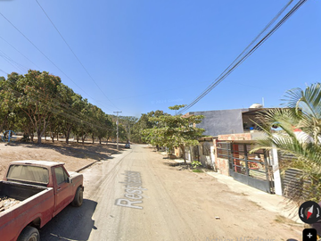 Casa ubicada en colonia Vista Hermosa II Puerto Vallarta, Jalisco. Con 2 recamaras y 65m2. Muy cerca del Tecnológico Superior de Jalisco Puerto Vallar