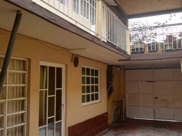 Edifico De Departamentos En Venta, Entre Av Las Torres Y Av. Tollocan