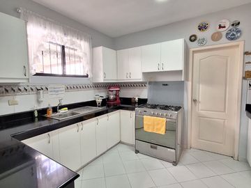 Venta de Casa en Vía a la Costa, Urbanización Vía al Sol