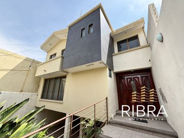 Vendo CASA  en Jardines del Moral, León, Gto.