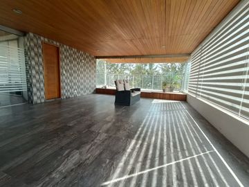 LUJOSA CASA EN VENTA