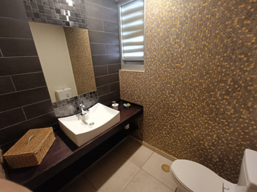 LUJOSA CASA EN VENTA