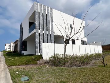 CASA EN VENTA EN PUNTA TIBURÓN LAGUNA 8, RIVIERA VERACRUZANA