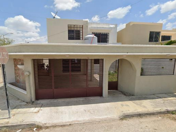 MUY LINDA PROPIEDAD EN VENTA EN PASEOS DE OPICHEN, MERIDA, YUCATAN