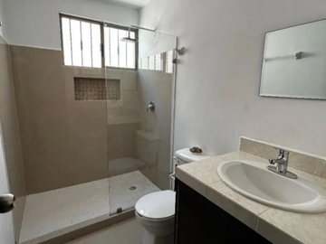 MUY LINDA PROPIEDAD EN VENTA EN PASEOS DE OPICHEN, MERIDA, YUCATAN