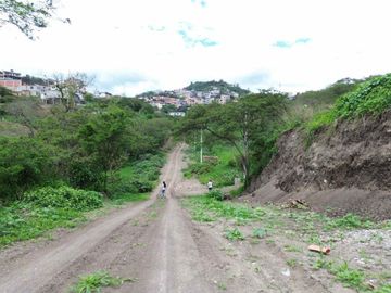 LOTE EN VENTA SANTA ISABEL AZUAY CENTRO #5 1-3
