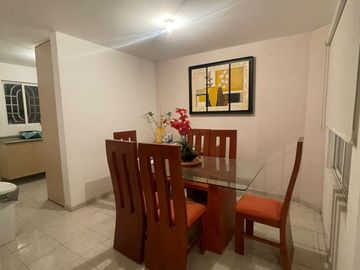 En renta casa amueblada Fracc. Las nueces