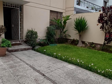 VENTA DE CASA EN LAS MAGNOLIAS SURCO