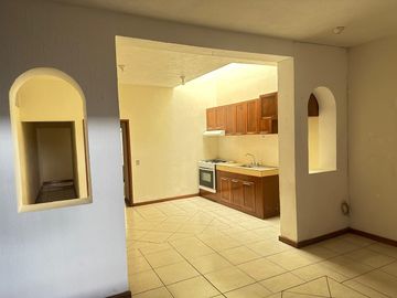 Se vende casa en la colonia Félix Ireta con dos unidades rentables cerca de ventura puente